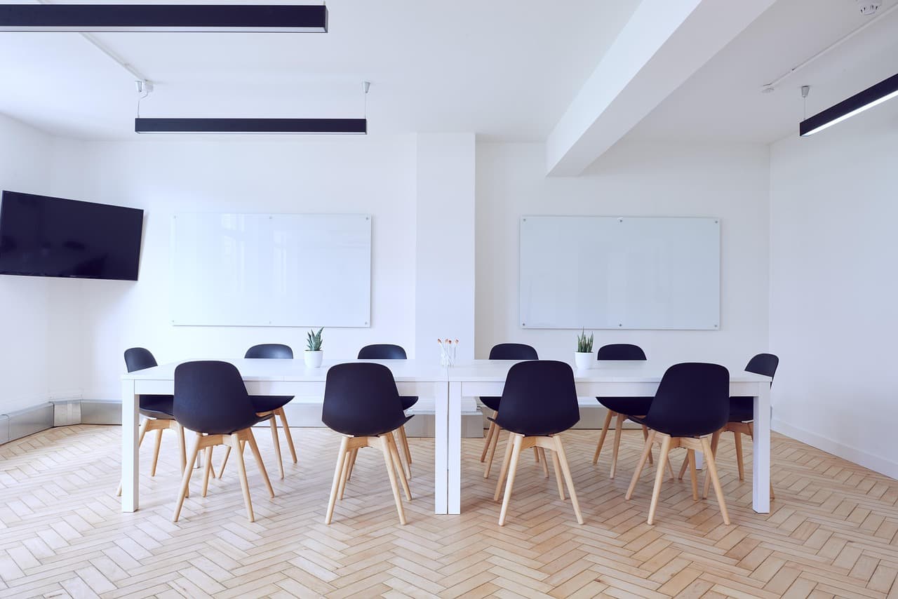 Beyond the Boardroom: The Evolving Role of a Business Leader in 2025