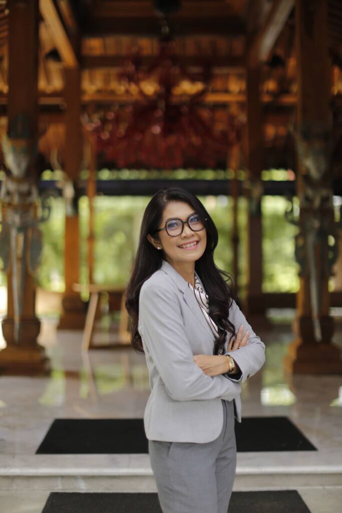 Dr. Ayu Cornellia 1