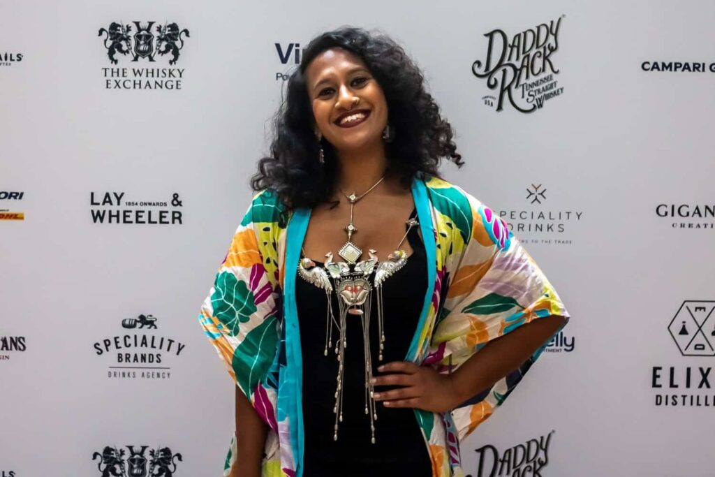 Vicky Ilankovan 3